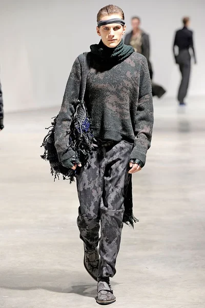 Look 29